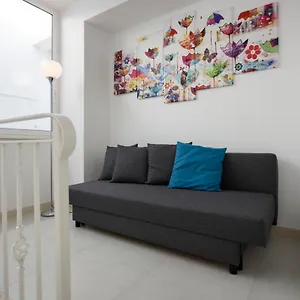 Aparthotel Madagi Beachfront, Pozzallo