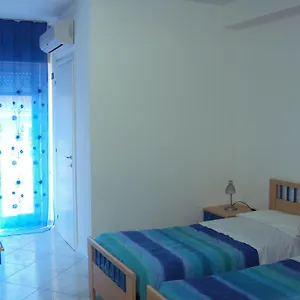 Bed & Breakfast Brezza Marina & Ristorante Shoreline, Pozzallo